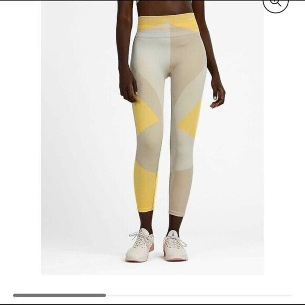 Nike Sculpt Lux Tight Fit Leggings Size XS New